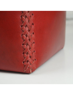 Papelera en color cereza