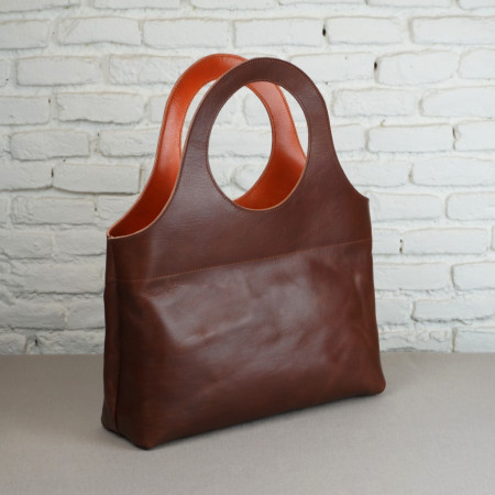 CIRO en color tabaco combinado con naranja