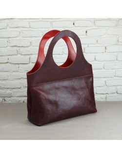 CIRO en color burdeos combinado con rojo