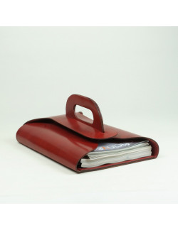 Revistero Tartera en color cereza