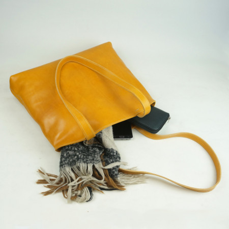 Reyes en color amarillo