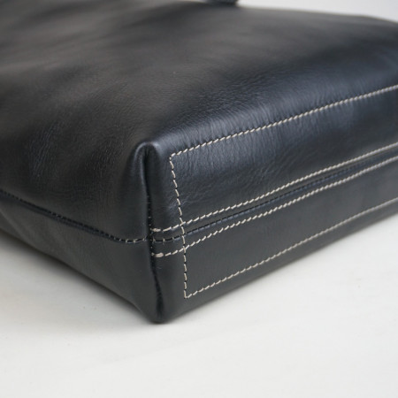 Reyes en color negro cosido en crudo