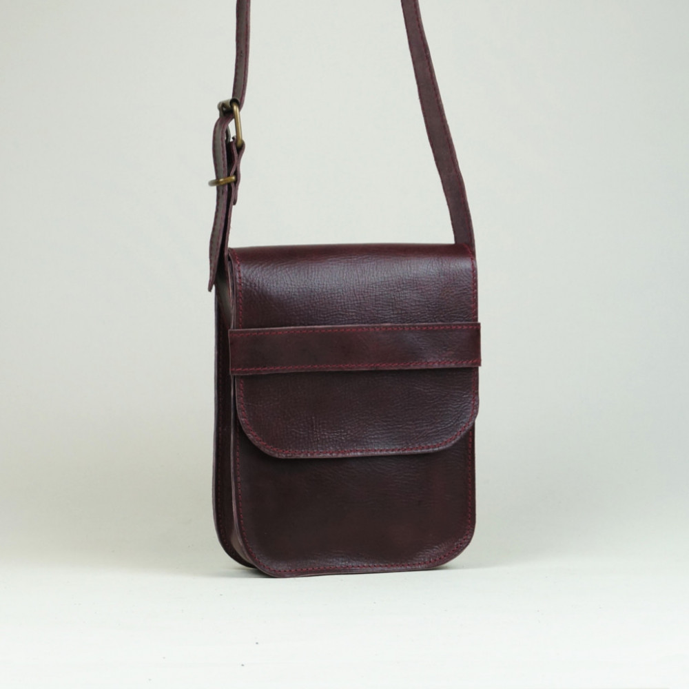 Charly color burdeos