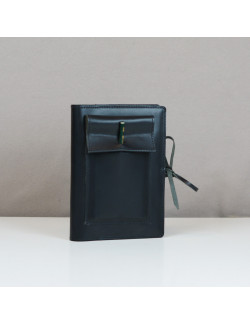 Elena en color negro