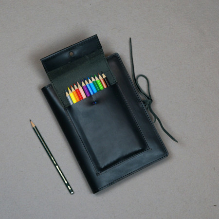 Elena en color negro