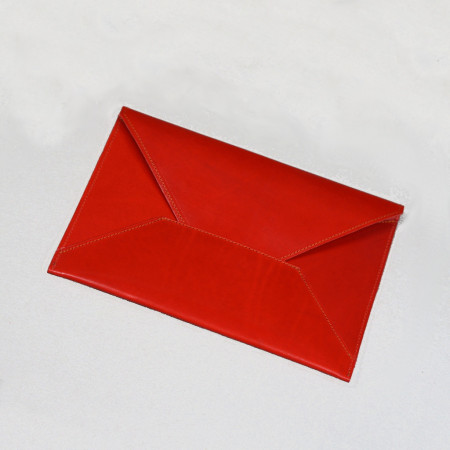 Sobre Grande en color rojo