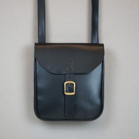 Talega en negro cosida en negro