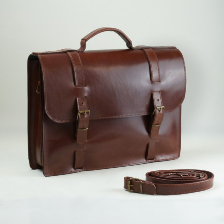 Cartera Mateo en color tabaco