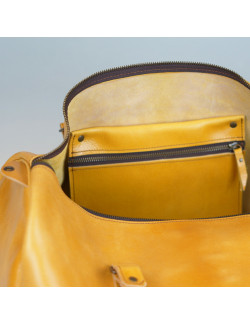 Bolsa de Viaje en color amarillo cosida en marrón claro