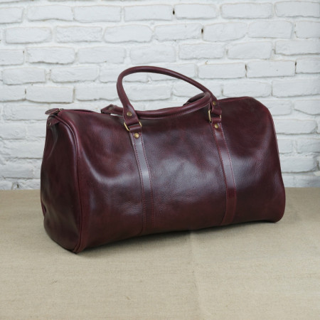 Bolsa de Viaje en color burdeos cosida en burdeos