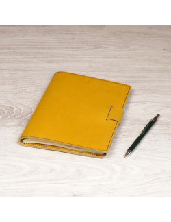 Libreta A5 en amarillo