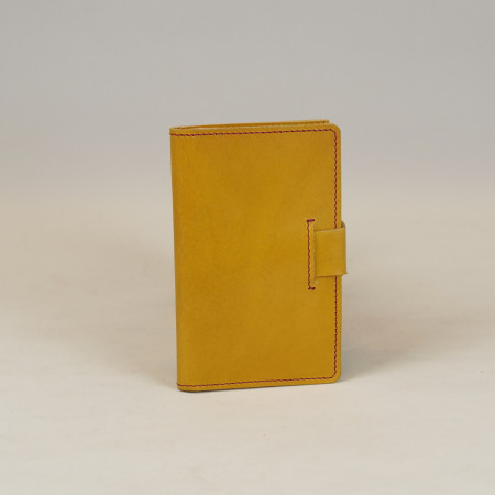Libreta A6 en color amarillo