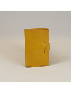 Libreta A6 en color amarillo