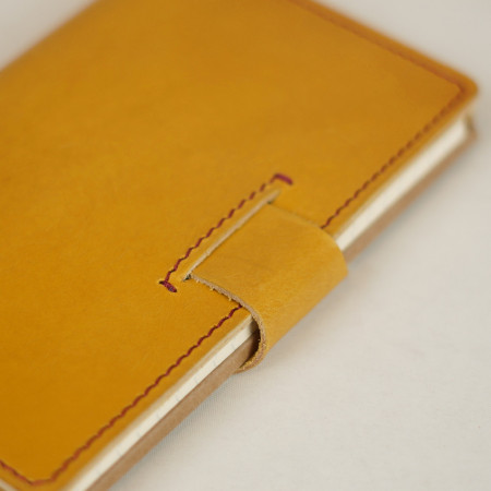 Libreta A6 en color amarillo