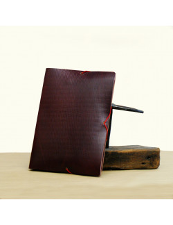 Carpeta de gomas en color burdeos