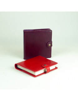 Libro Cuadrado en color burdeos y rojo