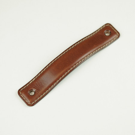 Tirador en color tabaco cosido en crudo