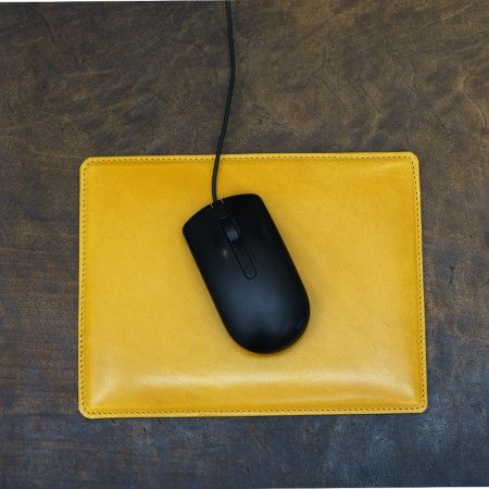 Alfombrilla en color amarillo