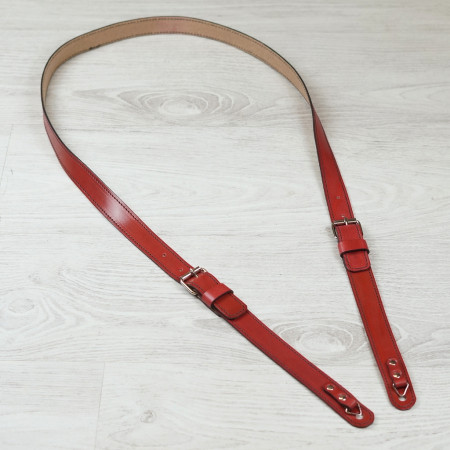 Correa para cuello en color cereza
