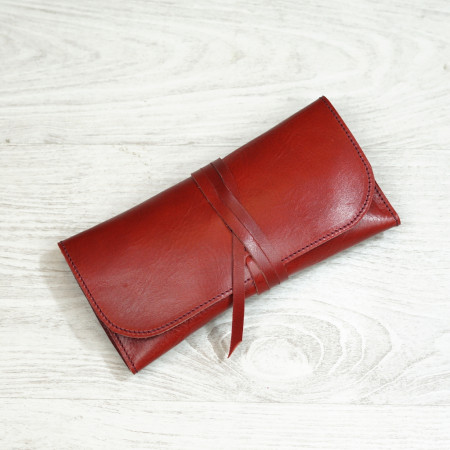 Funda de herramientas en color cereza