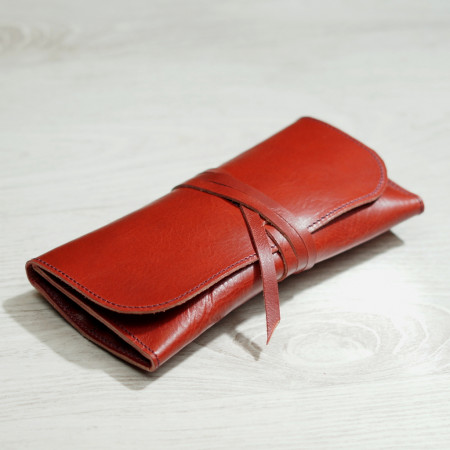 Funda de herramientas en color cereza