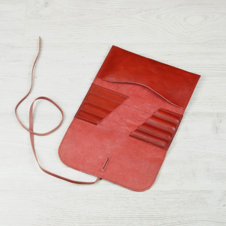 Funda de herramientas en color cereza