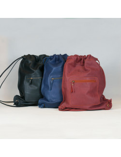 Saco en negro, azul y granate