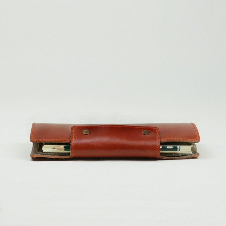 Reporter en color original combinado con gris en el interior