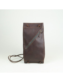 Talego color marrón oscuro cosido en marrón claro