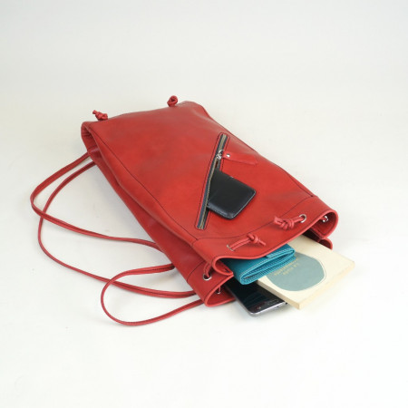 Talego color rojo cosido en burdeos claro