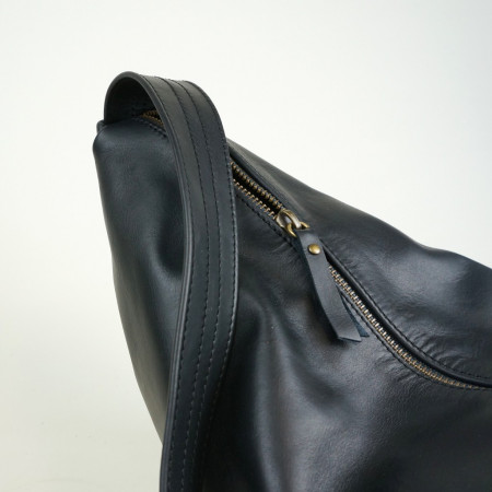 Conchita en color negro