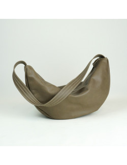 Conchita en color gris