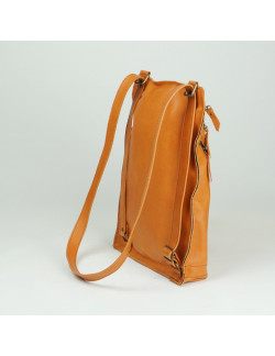 Octavia en color calabaza cosida en marrón