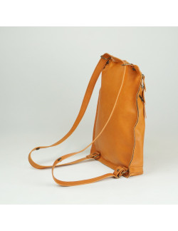 Octavia en color calabaza cosida en marrón