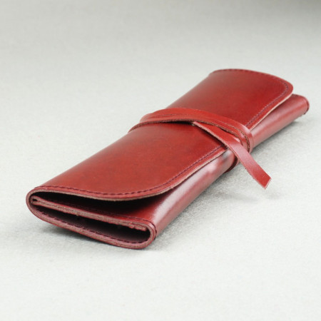 Plumier en piel cereza