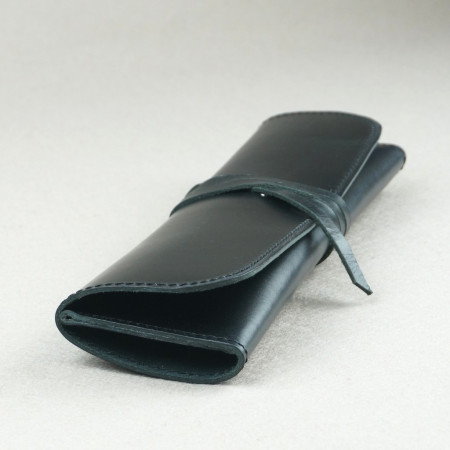 Plumier en piel negra