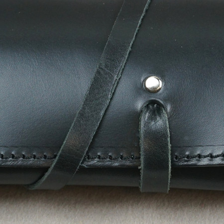 Plumier en piel negra