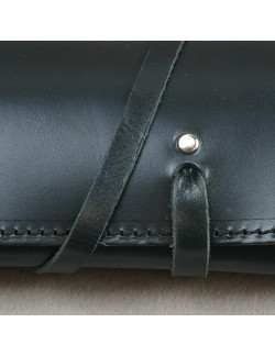 Plumier en piel negra