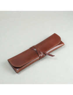 Plumier en piel tabaco