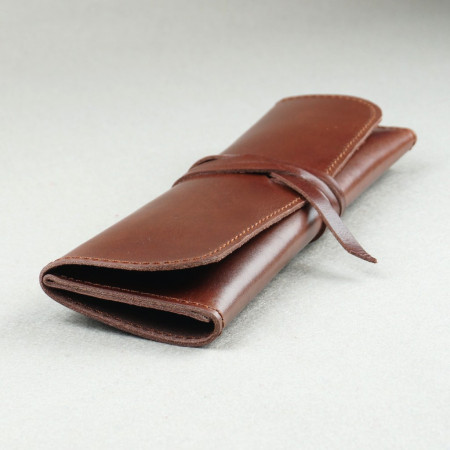 Plumier en piel tabaco