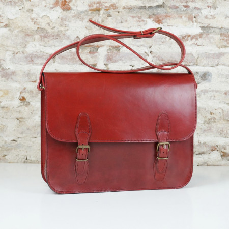 Cartera Holanda horizontal en color cereza