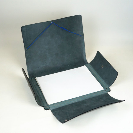 Carpeta de gomas en color negro