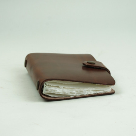 Piel i Papel 001 en color tabaco