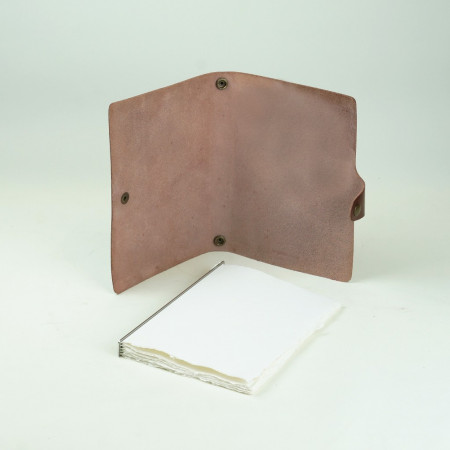 Piel i Papel 002 en color tabaco