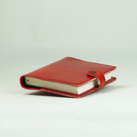 Libro Cuadrado en rojo